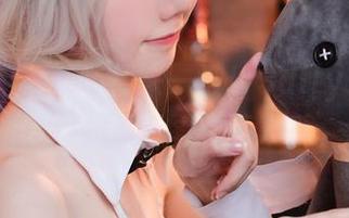 双马尾嘛，就随便来一波！Sally Dorasnow的福利图集惹人爱。